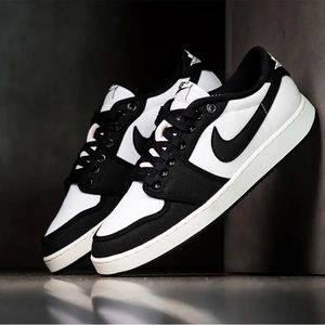 Jordan 1 Retro AJKO Low Black White Size 10 Panda